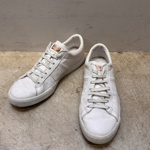 ONITSUKA TIGER WHITE SNEAKER