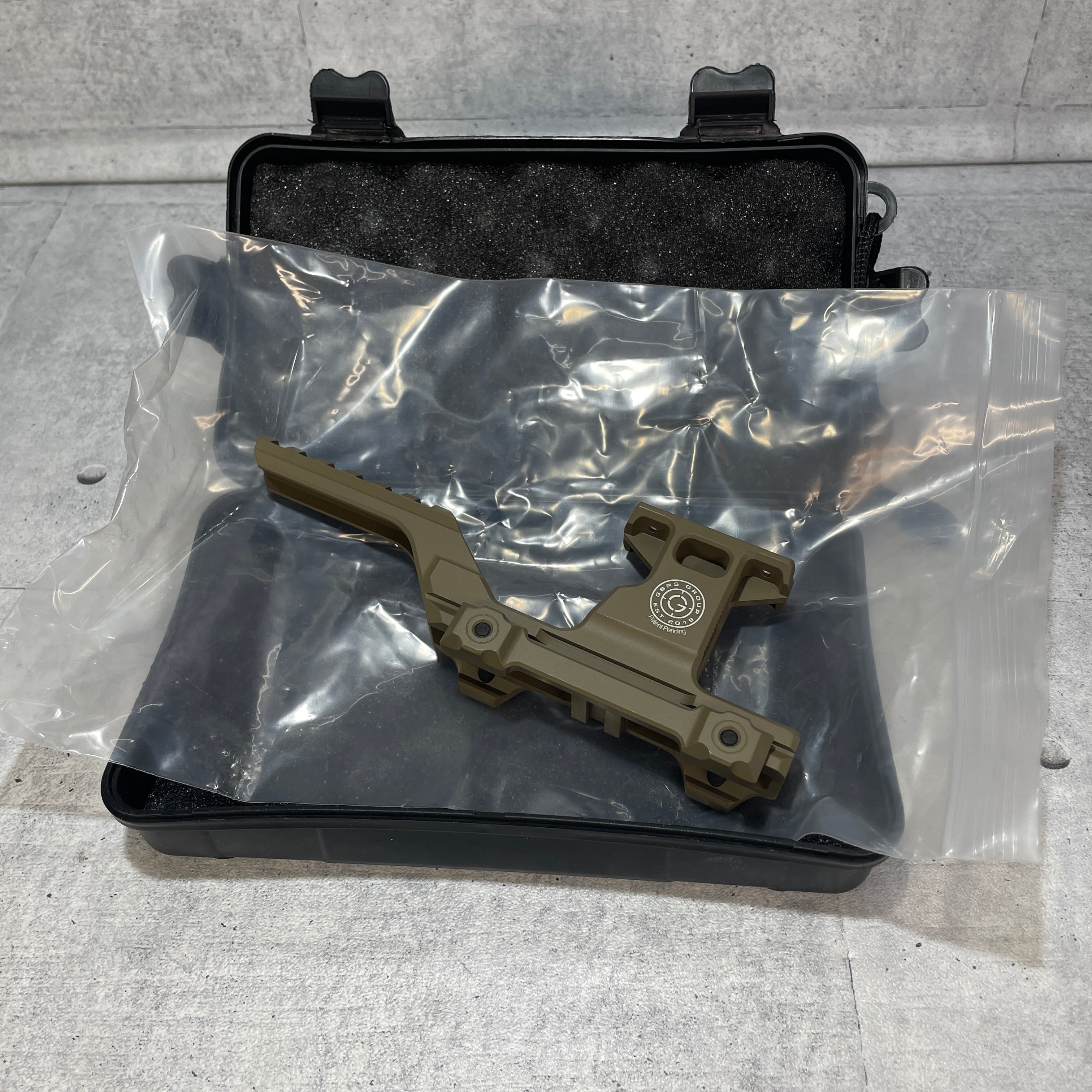 Toxicant Airsoft GBRS Group HYDRAマウント レプリカ DE | GunPlay'sWorks