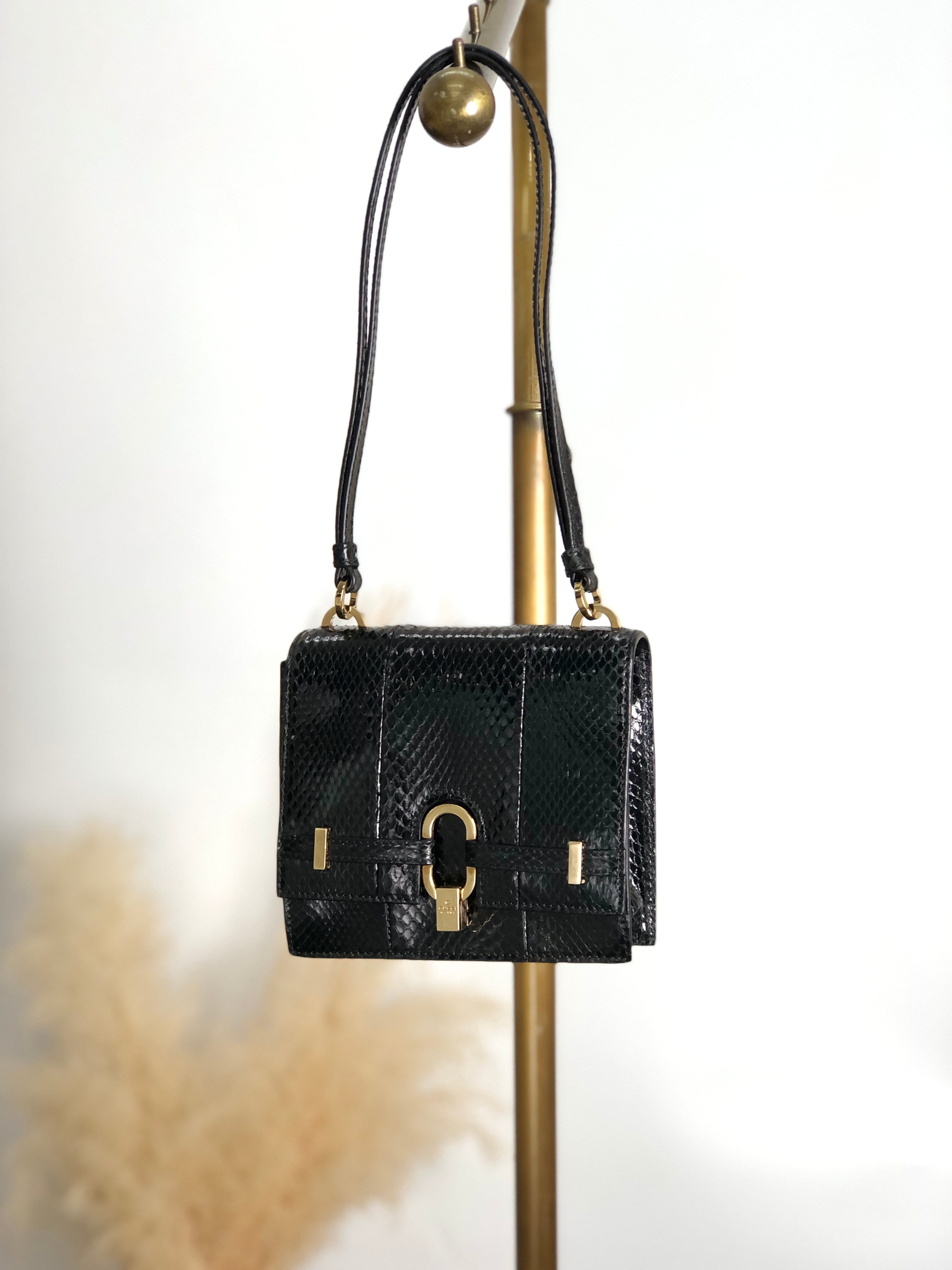 GUCCI グッチ ショルダーバッグ ブラック リザード フラップ vintage