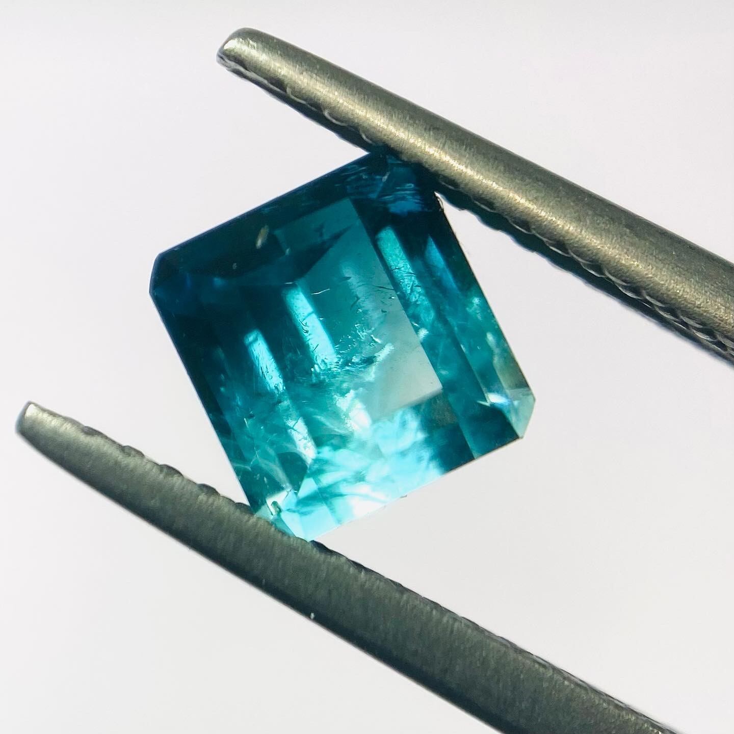 ハワイアンなバイカラートルマリン