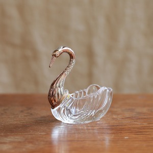 可憐な白鳥の小物入れ 2