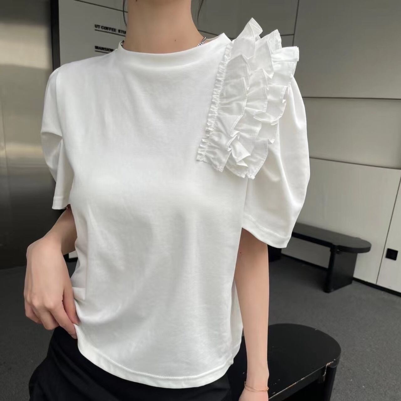 Puff sleeve asymmetry frill T-shirt A553 | arSelects