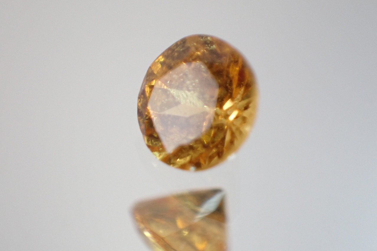 スペサルタイトガーネット　0.34ct　[C1‐3]