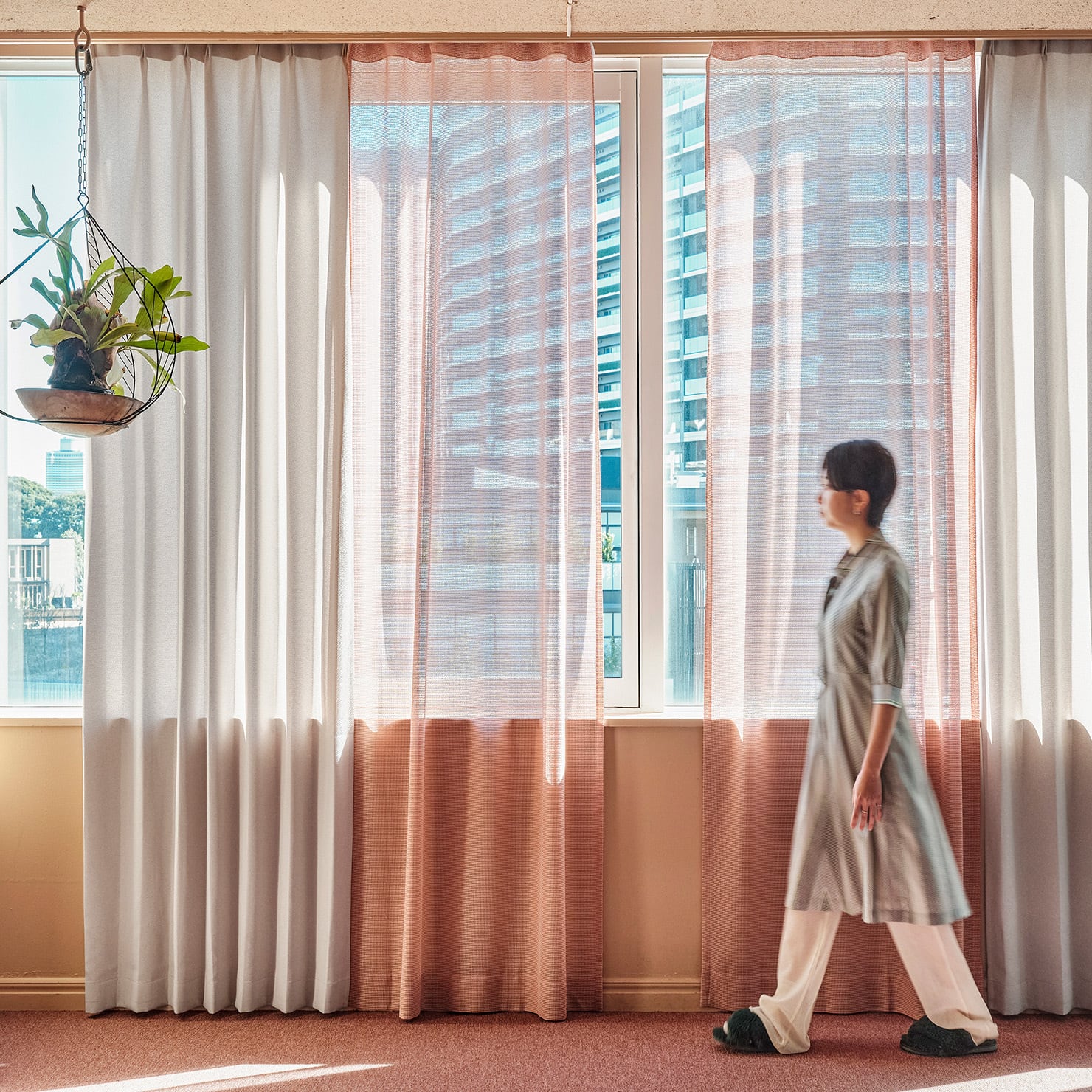 カラミ”ノスタルジック” オレンジ＋フラットカーテン | Rough since