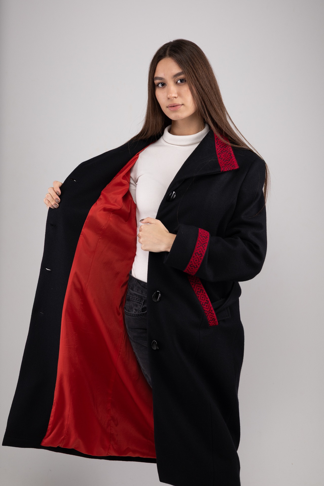 ウクライナ産プレミアムウール100%ロングコート（緋）平行縫い　手刺繍　ユニセックス - 16