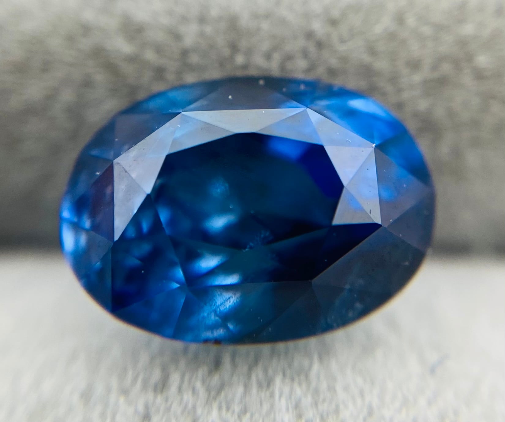 スリランカ産 非加熱 ブルー サファイア 2.55ct ルース. | Ceylon 