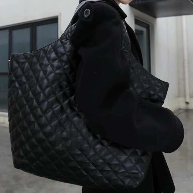 quilted big shoulder bag 10978