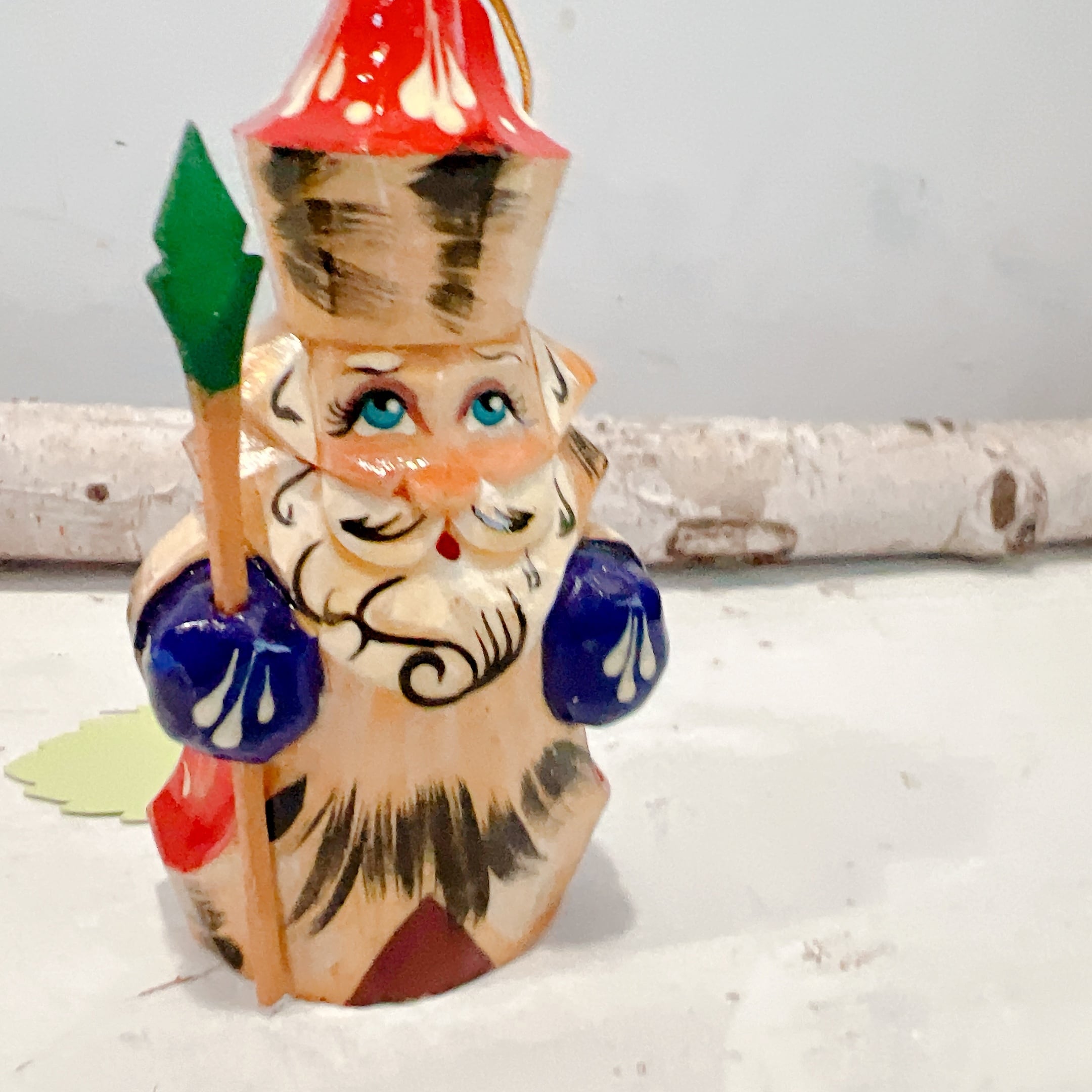 木彫りのサンタクロースのオーナメント 杖 | yarumaruka