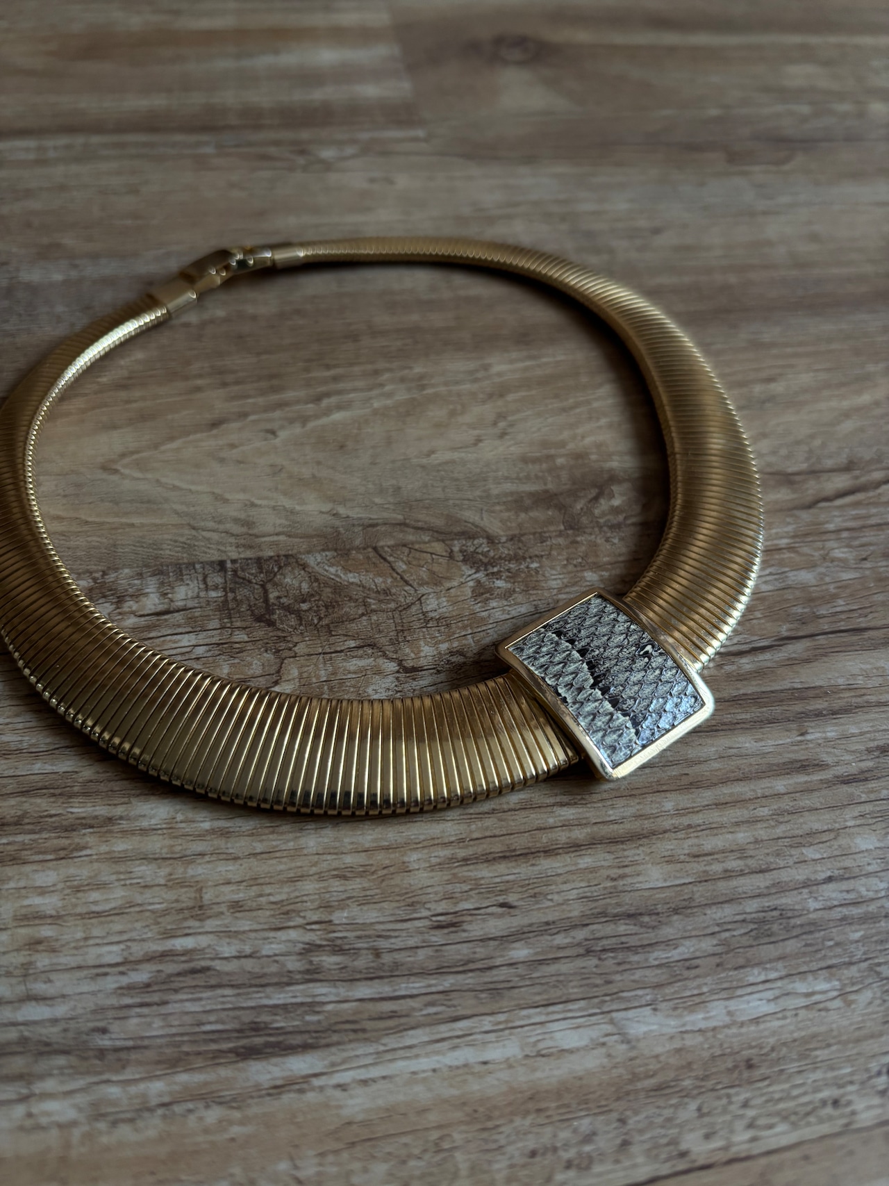 elegance mode gold choker-5154-2