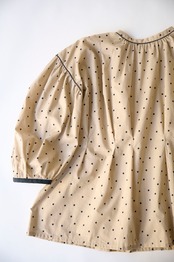【suie】Polka dot gathered sleeve tunic/ポルカドットパフスリーブチュニック(ブラウン×ブラックドット)
