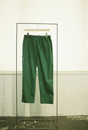 DOCTOR PANTS GREEN