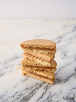 蜂蜜キャラメルサンドサブレ