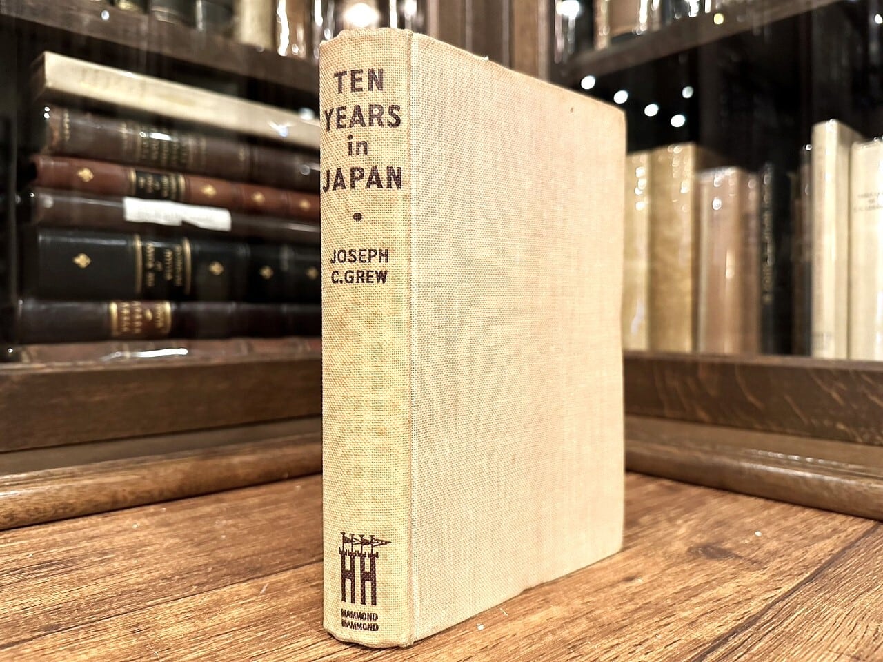 【SJ074】TEN YEARS IN JAPAN / second-hand book