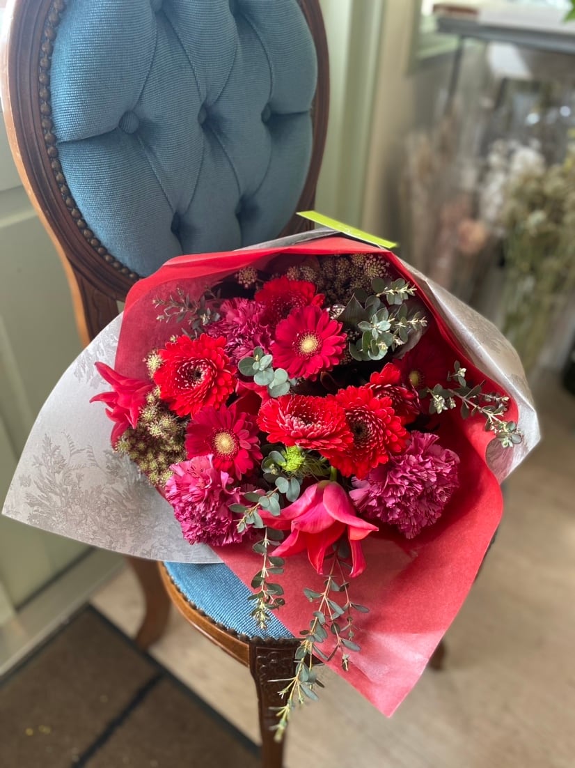 長さのある花束_5,000円税別 | 花と雑貨の店 Y's Style