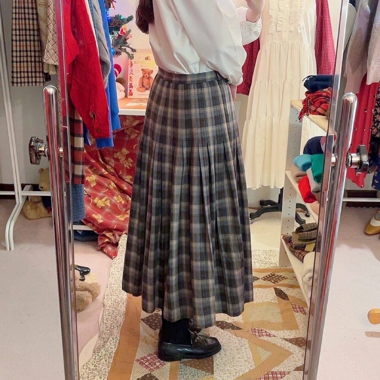 brown check tuck wool skirt