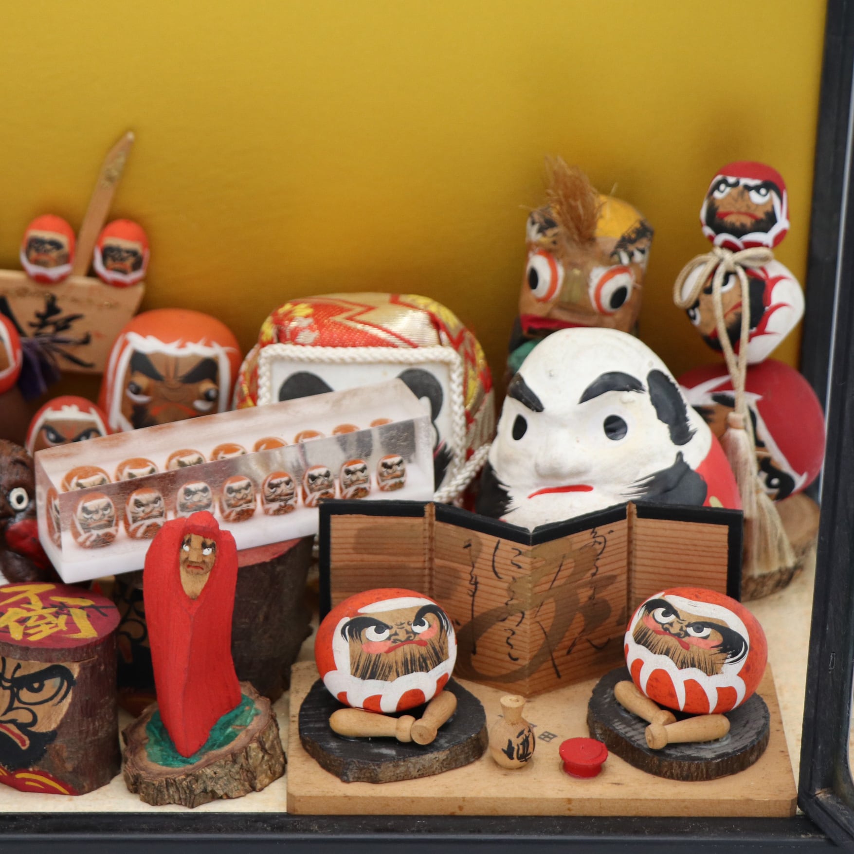 達磨コレクション・だるま・置物・縁起物・鑑賞ケース付・No.201129-20