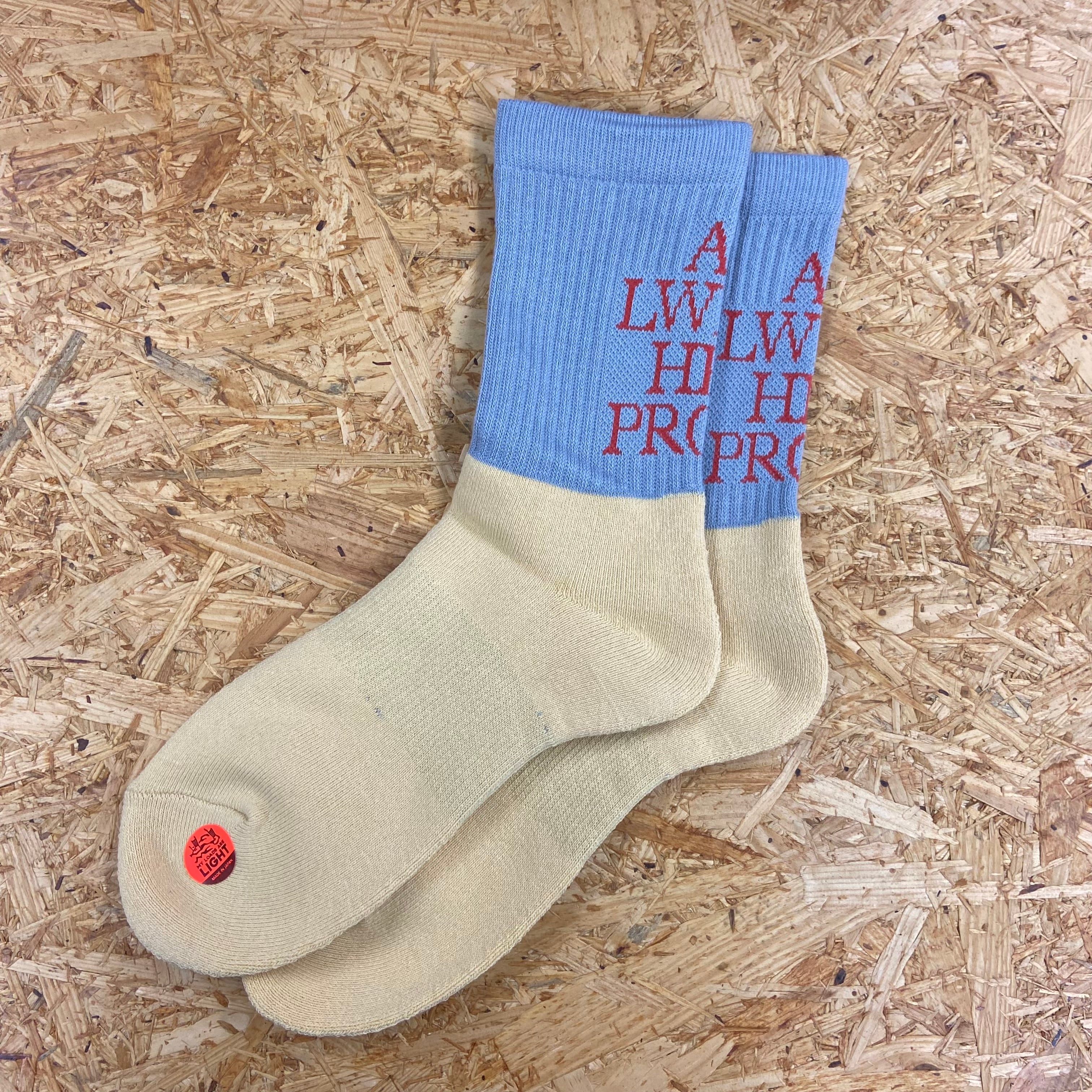 新品即決 ソックス KHAKI BLUE SOCKS TEXT LIGHT ARE LOADS MY