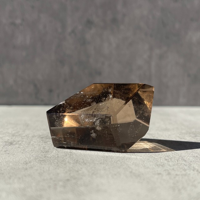No.６【ブラジル・ミナスジェライス州アラスライ産（非加熱）スモーキーシトリン】フリーフォーム｜鉱物 天然石 パワーストーン
