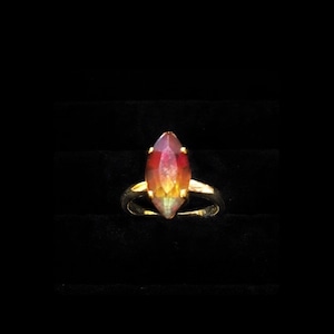 Horse eye glass yellow & red bicolor ring