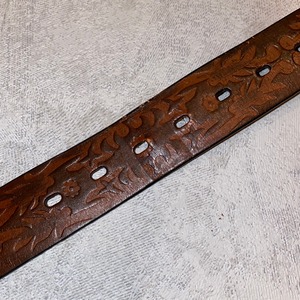 ROMEO GIGLI brown color carving leather belt
