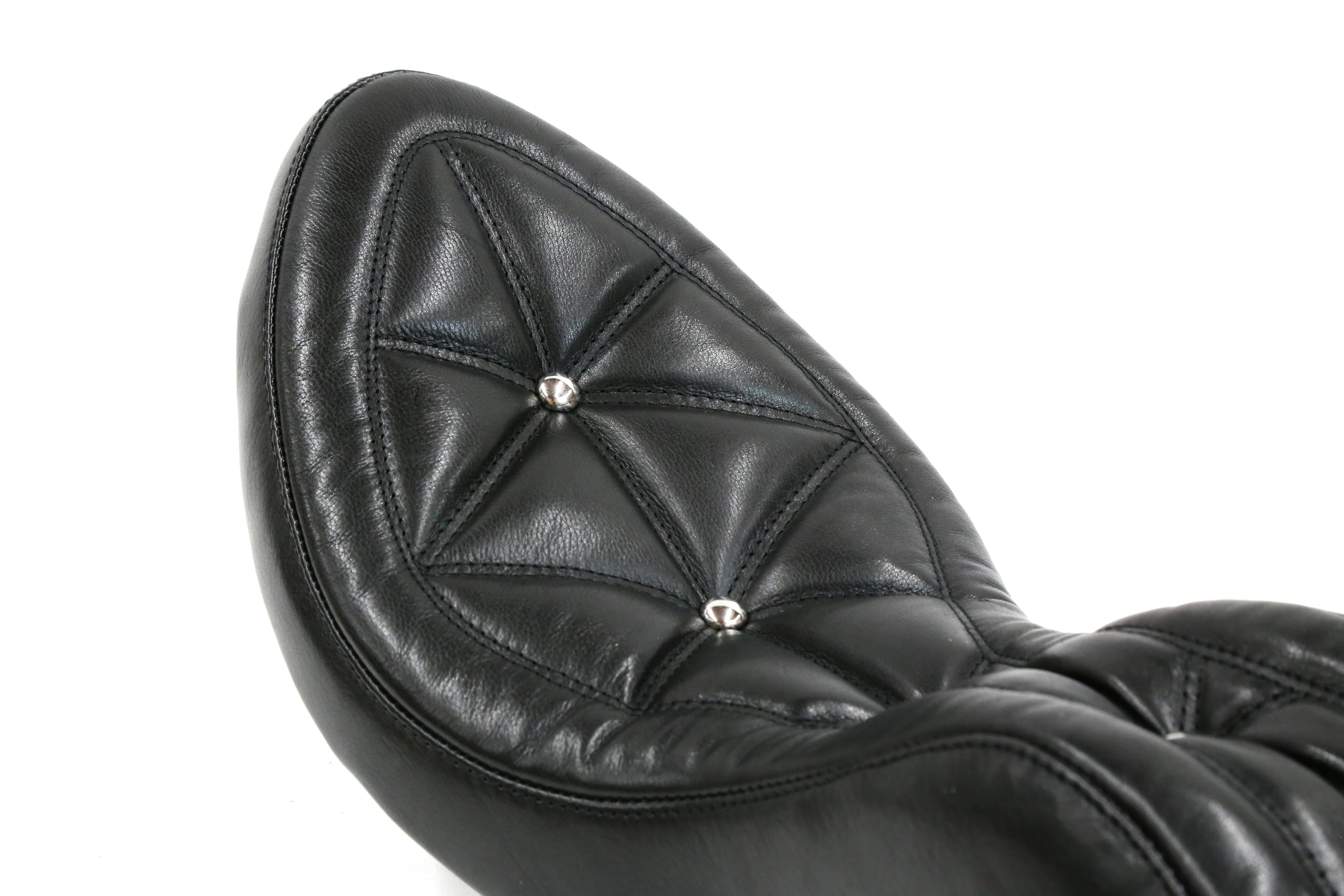 Whale&Co. キング&クイーンシート(本革) ※アダプター付き!!! Whale&Co. キング&クイーンシート(本革) ※アダプター付き!!! 4速