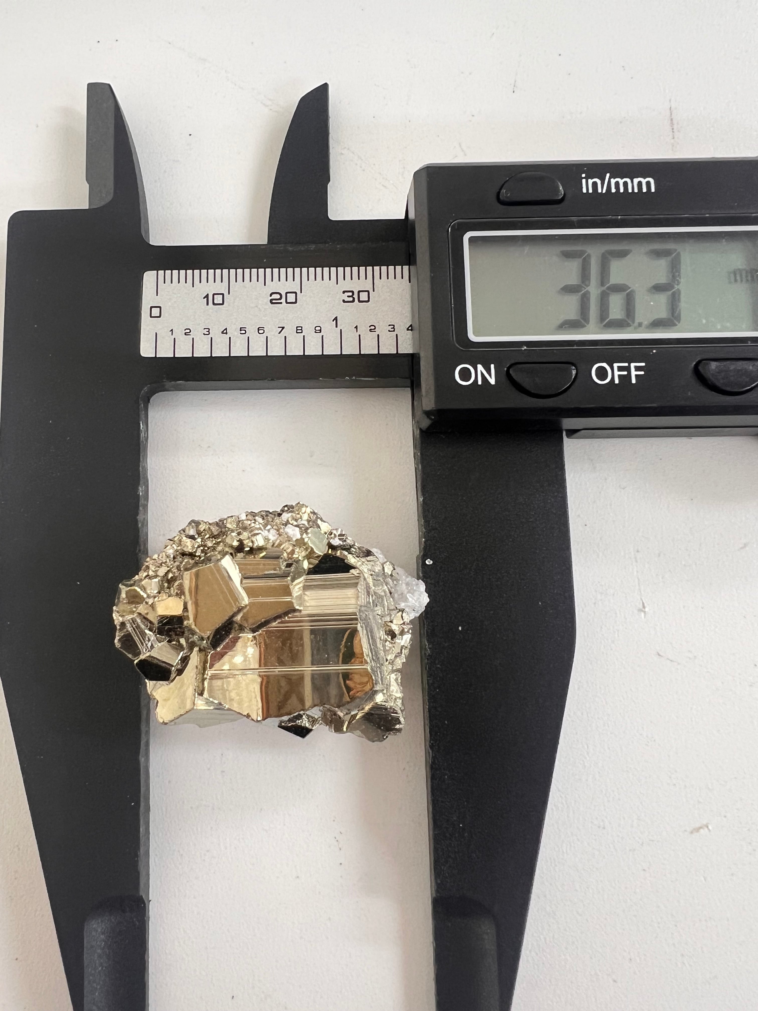 ⭐パイライト（黄鉄鉱） | クリスタル・ワールド御徒町店