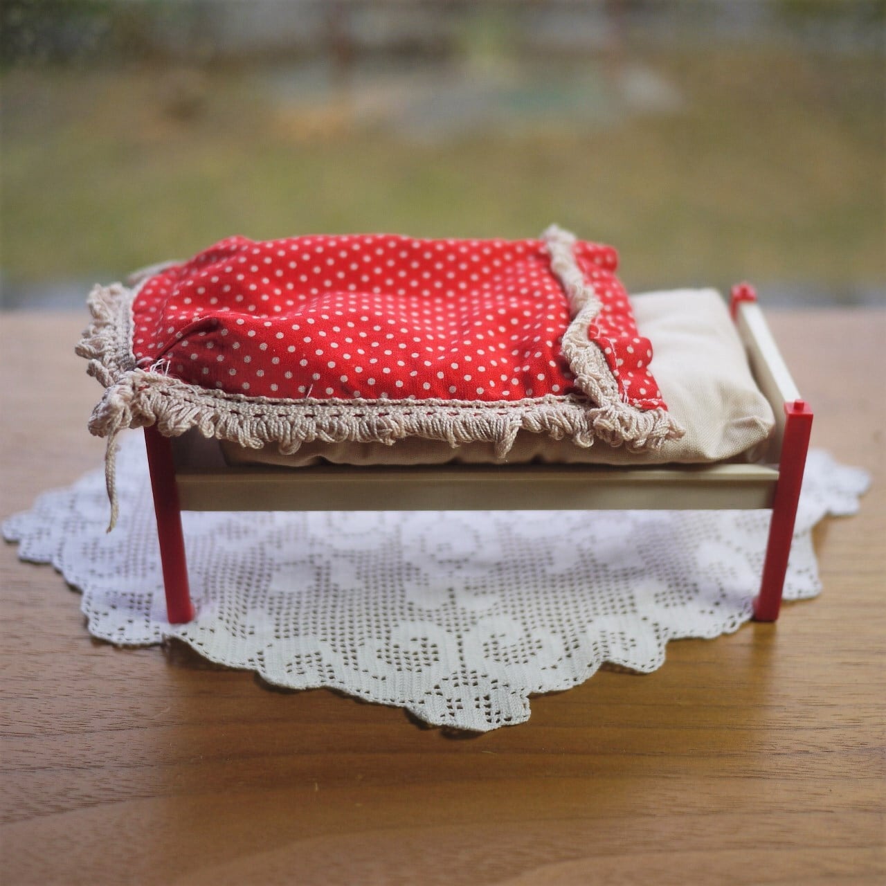 ベッドと寝具 ドイツ ドールハウス