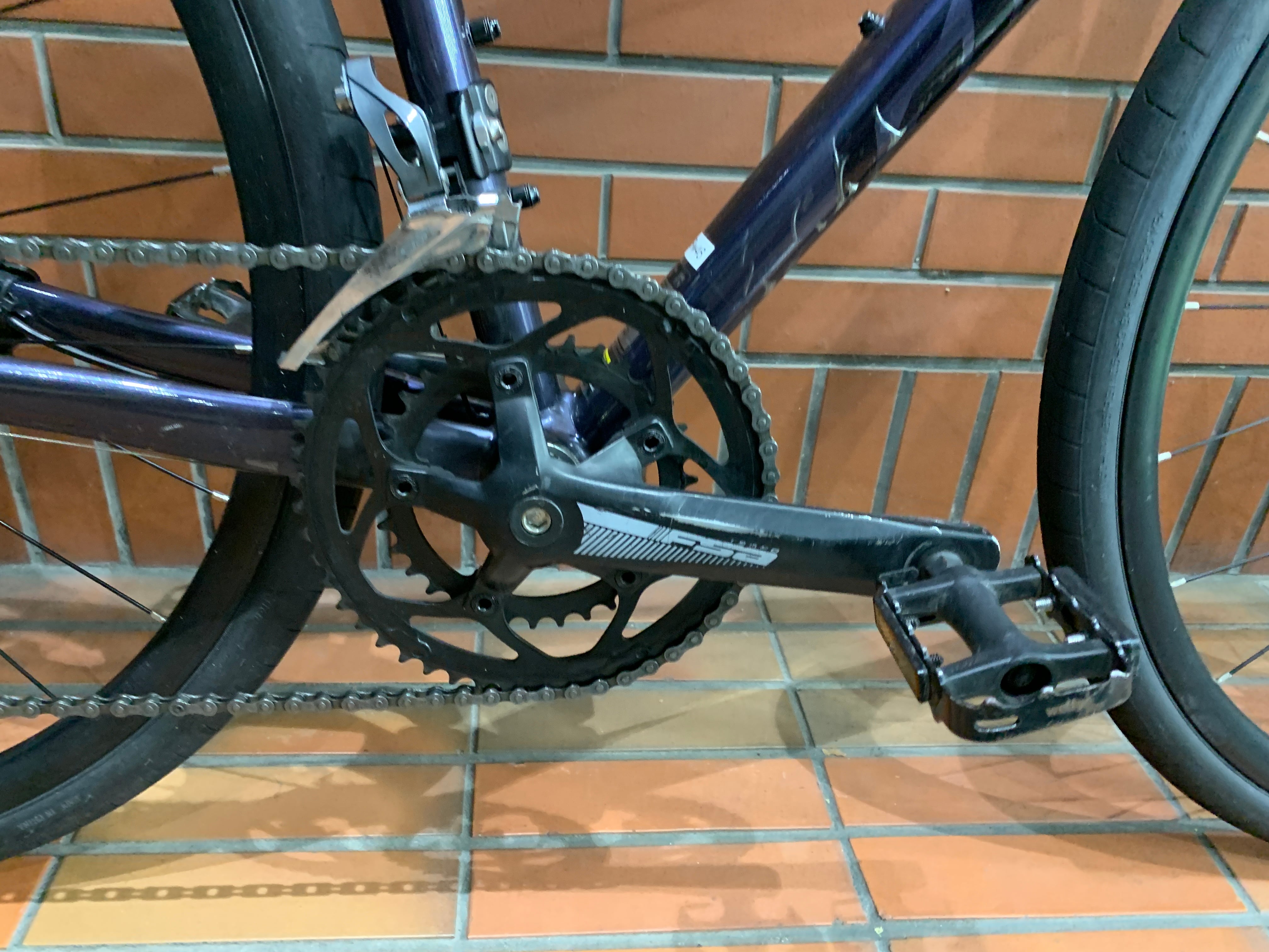 GIRw46) Giant CONTEND AR 4 (Claris) ジャイアント ロードバイク 中古