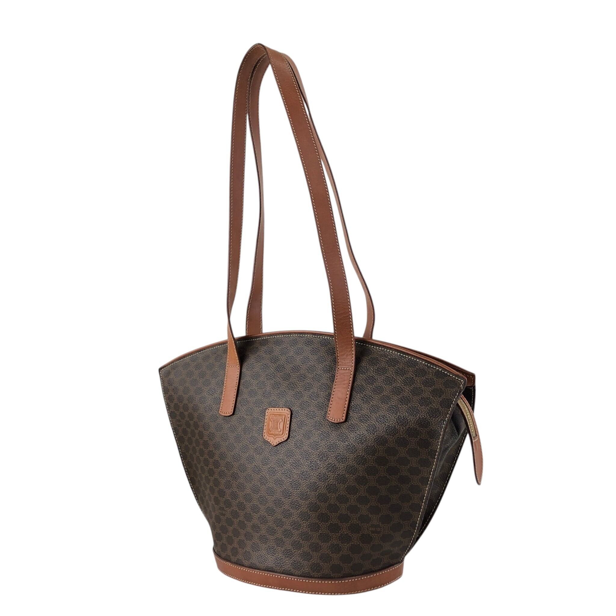 CELINE セリーヌ マカダム トートバッグ ブラウン ブラゾン型 CELINE セリーヌ マカダム トートバッグ ブラウン ブラゾン型