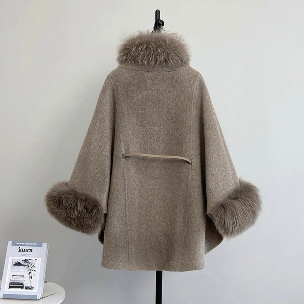 即納入荷】ファー付きケープコート | HOLSOL