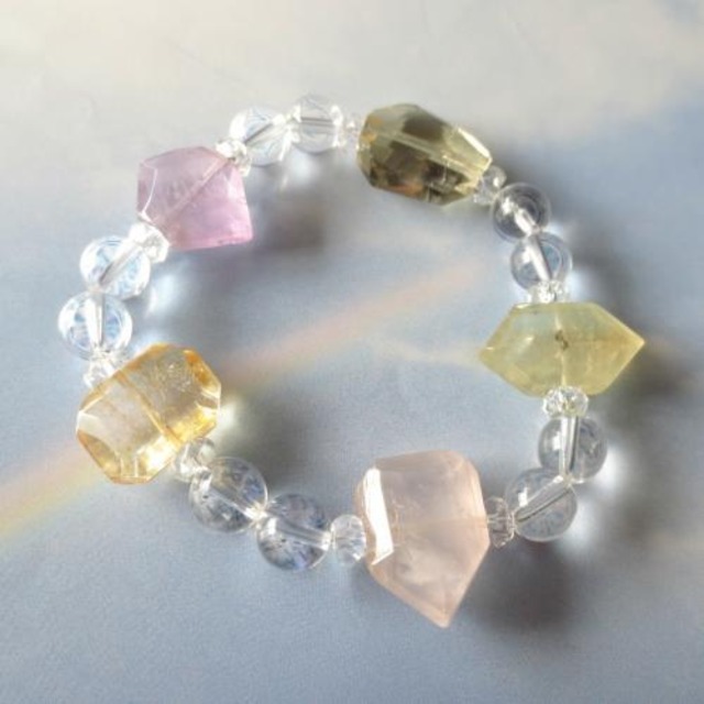 【愛よみのブレス】 love reading　☆　恋愛特化　パワーストーン　リーディングストーン