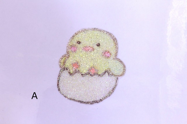 ボディジュエリーシール　殻付きひよこ