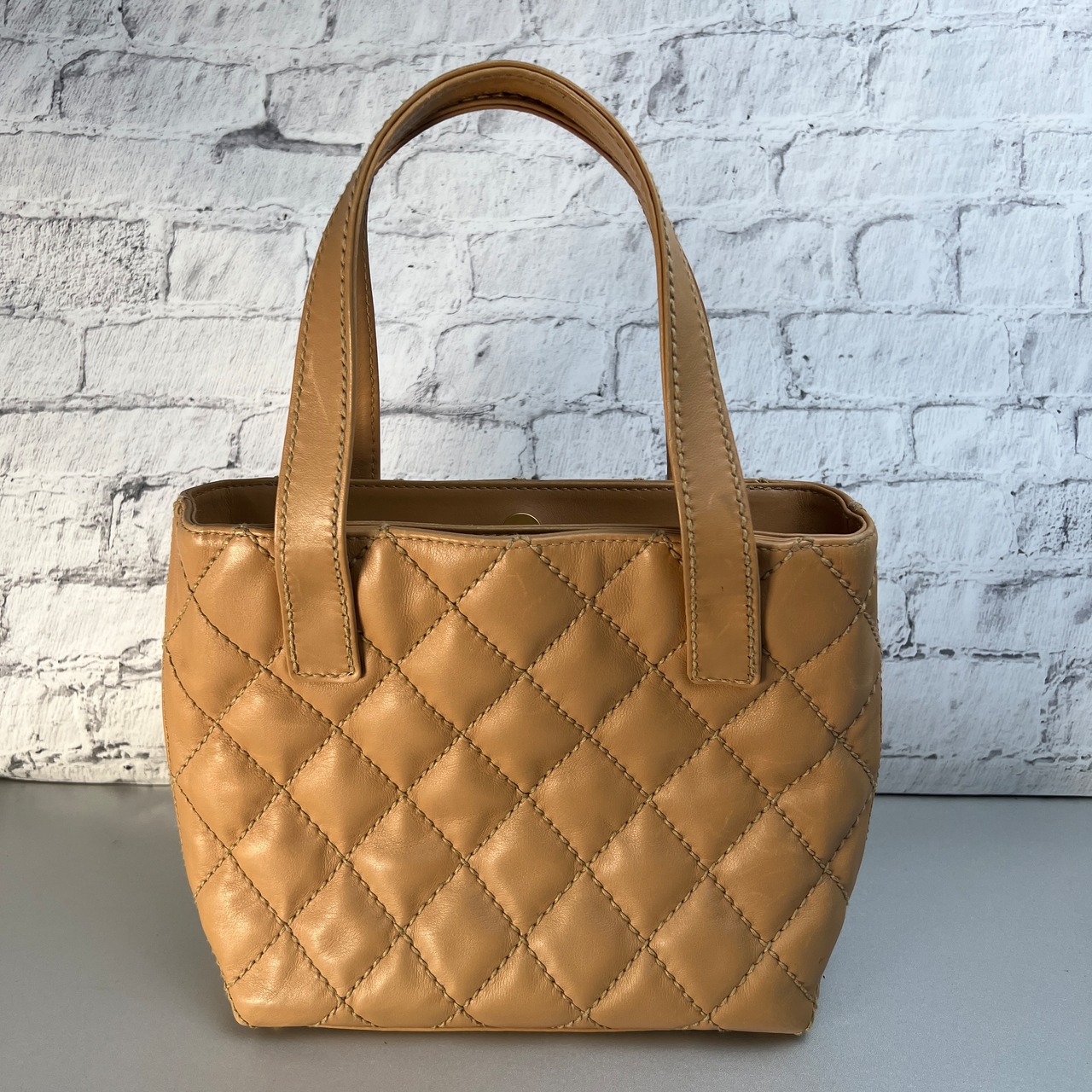 CHANEL シャネル ココマーク  レザー ハンドバッグ ベージュ A-11635