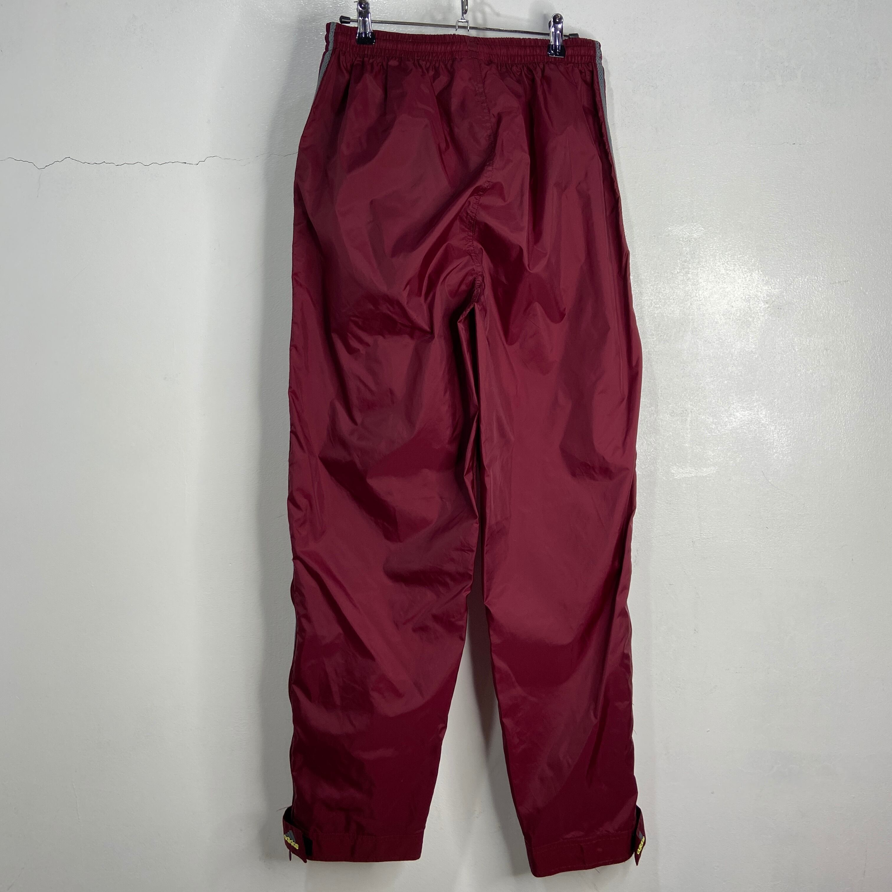 送料無料』90s adidas ナイロンパンツ パフォーマンスロゴ 万国旗タグ 