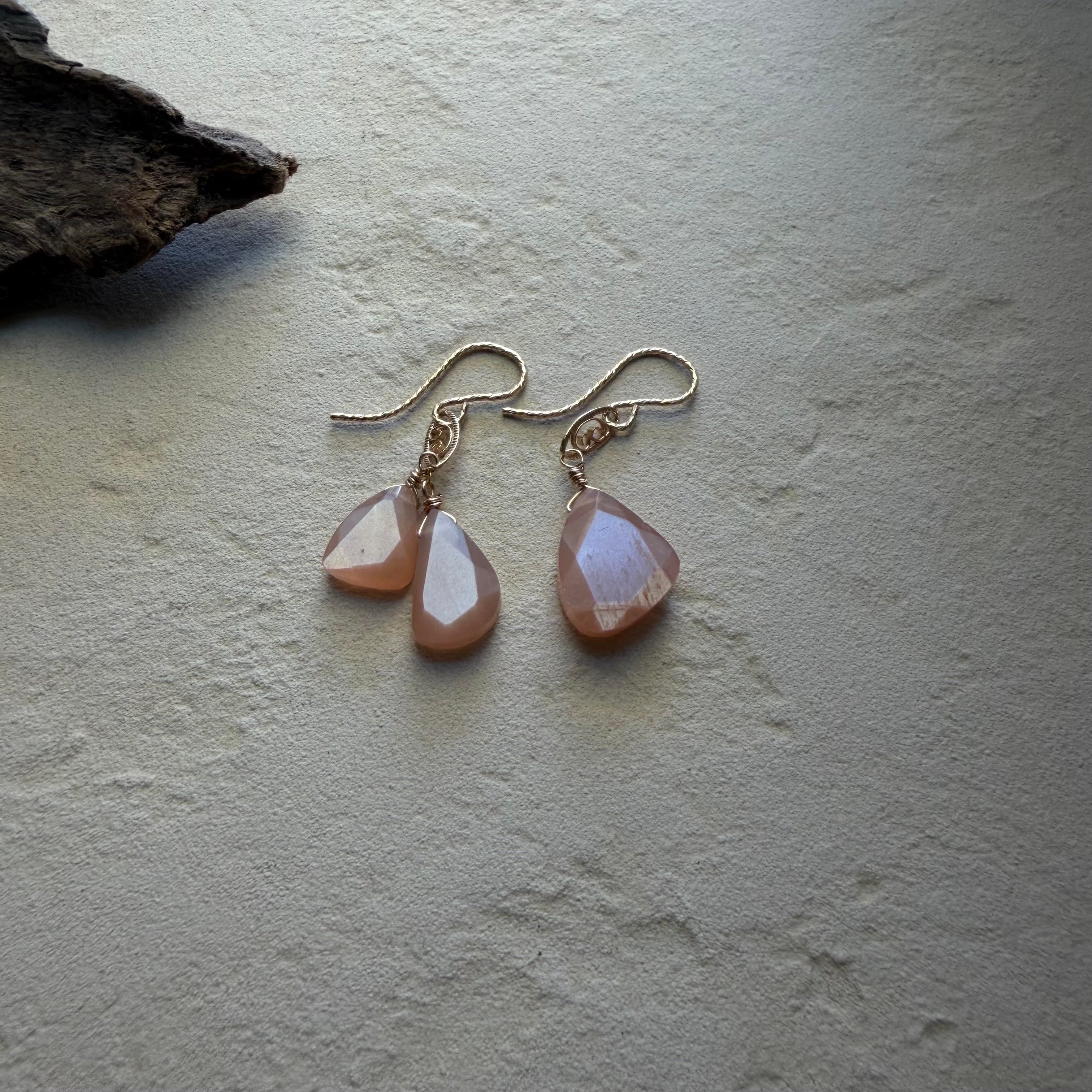 Moonstone*Peach / 14K Goldfilled