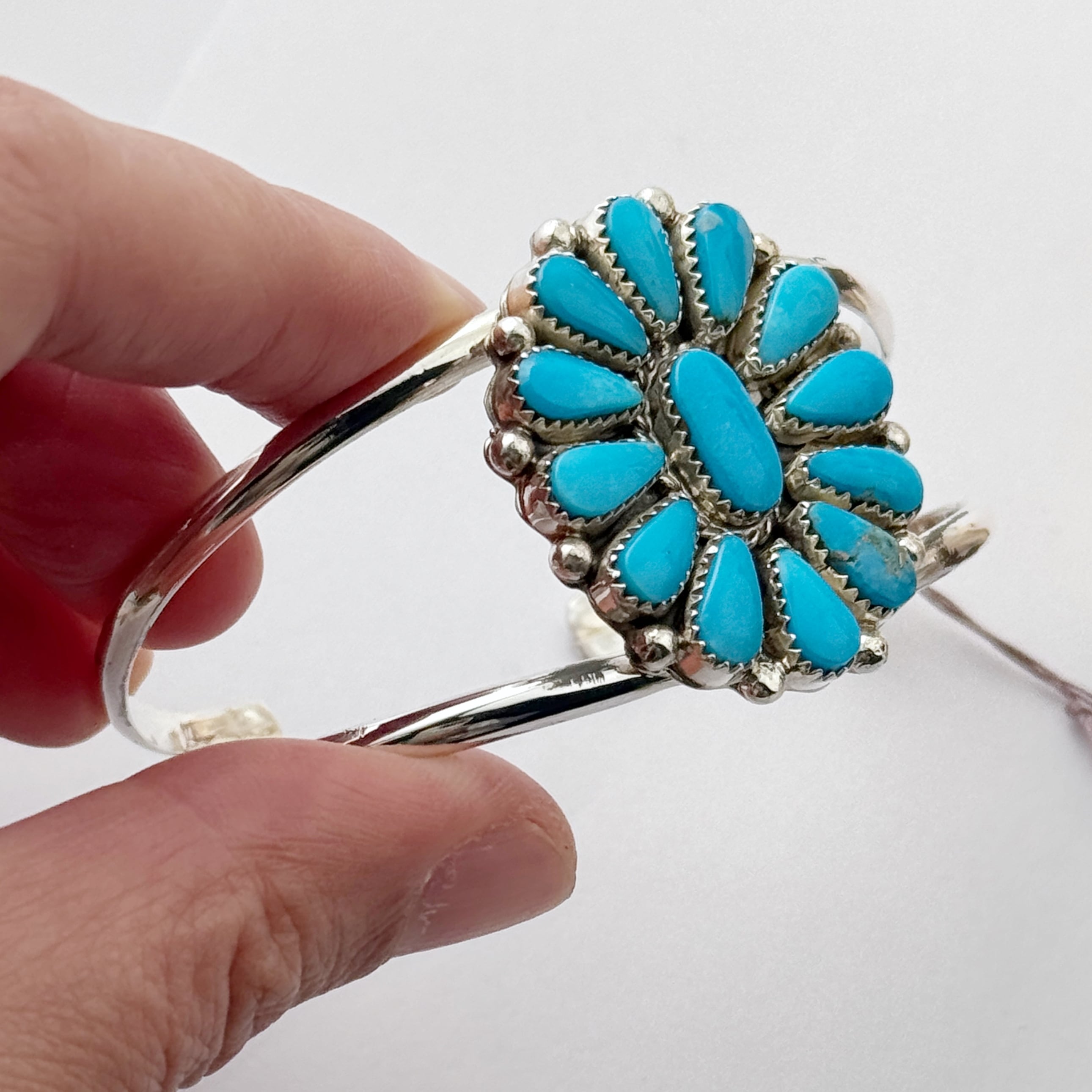 Indian Jewelry 》 【一点物再入荷】ターコイズ フラワー バングル Indian Jewelry 》 【一点物再入荷】ターコイズ フラワー バングル