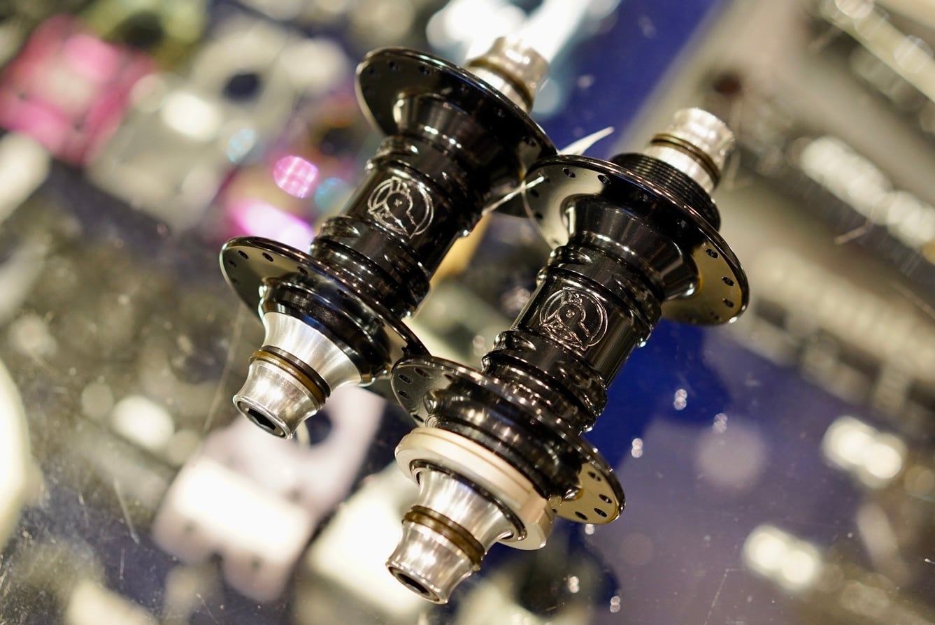 PROFILE RACING TRACK HUB SET ブラック | Counter Attraction