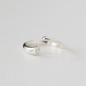 Thin Free Ring