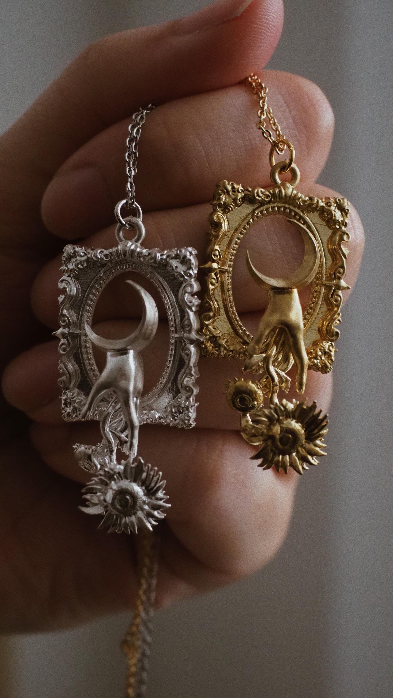 Silver necklace of sunflower that loved the moon