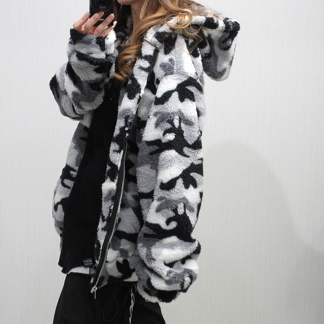 カモフラ 迷彩柄 シャギーボア パーカー | @YUG ～ project by yugstyle