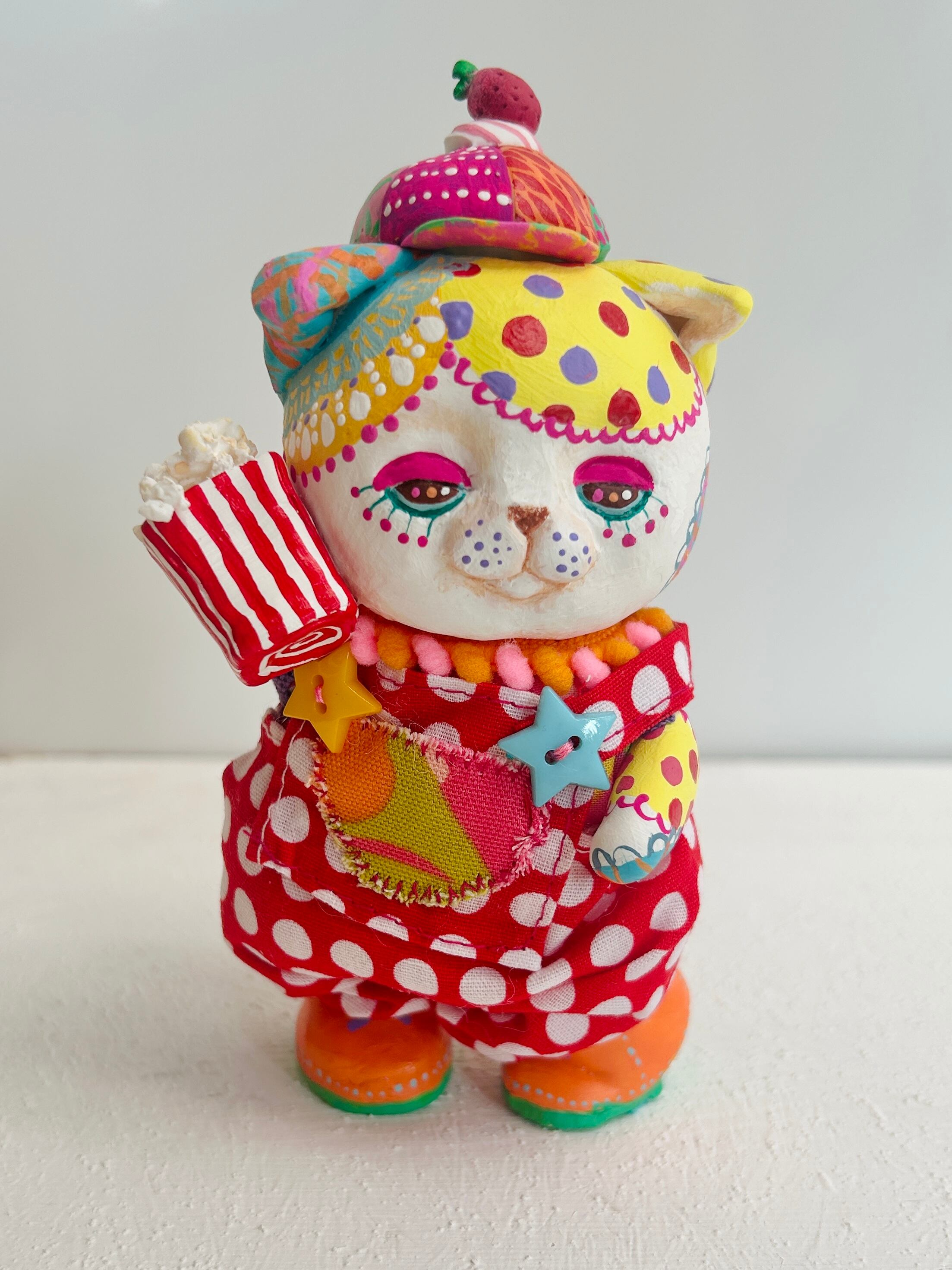 そ*。様 海外作家様作　アートドール　秋田犬の子供 秋田犬ぬりえぬいぐるみ 2,750円 秋田ふるさと村デザインの