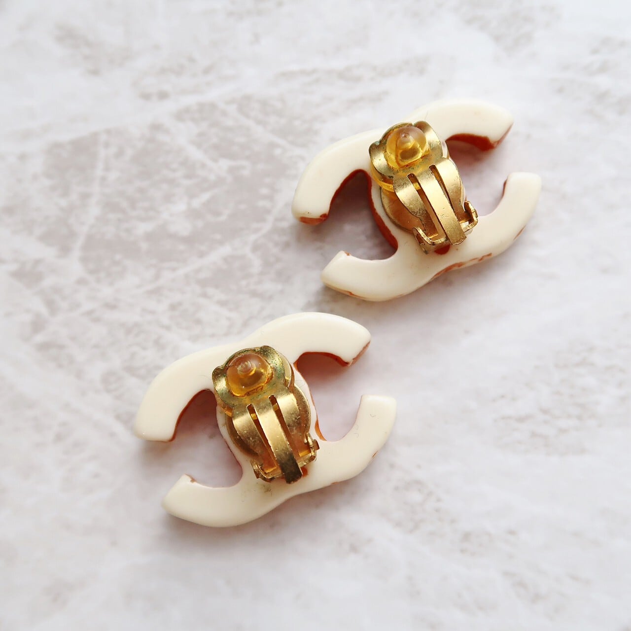 ONLY ONE【VINTAGE ACCESSORY】CHANEL チョコレート風 ONLY ONE【VINTAGE ACCESSORY】CHANEL チョコレート風