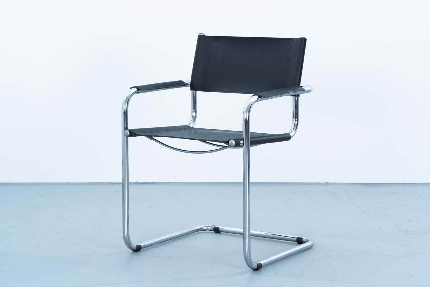 Mart Stam | S34 Cantilever Arm Chair | kaikki gallery | 北欧