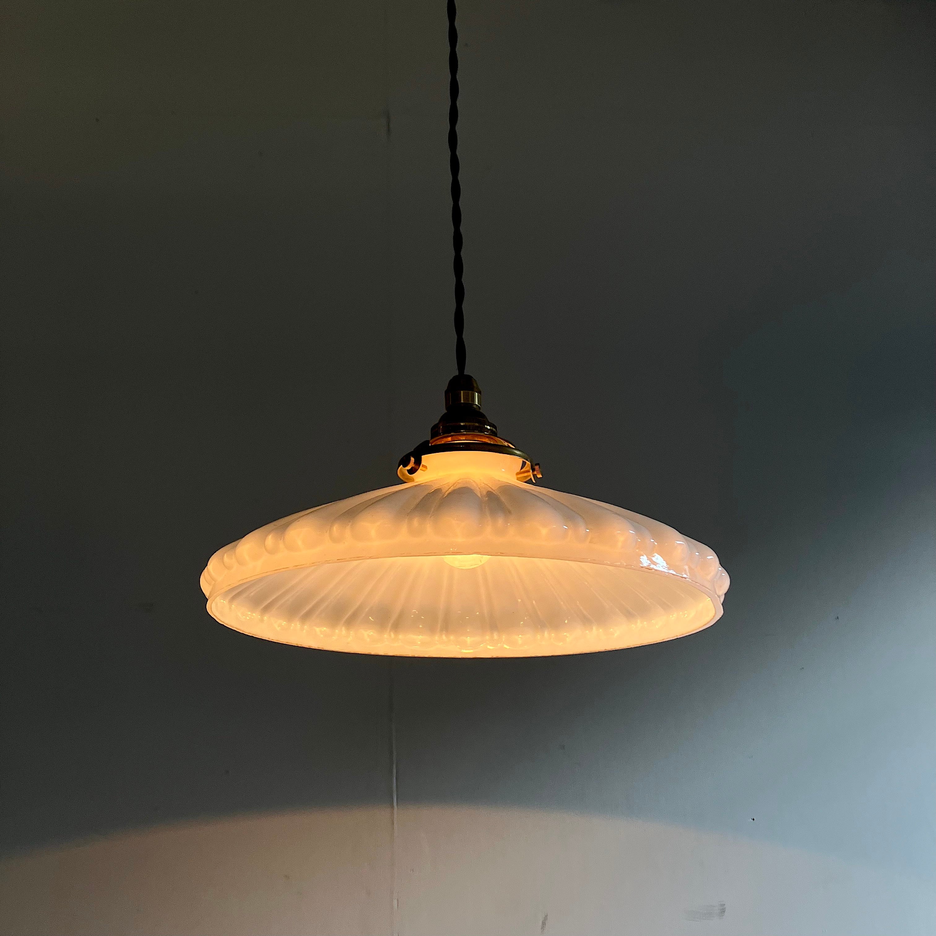 大正乳白硝子ランプシェード/ japan antique