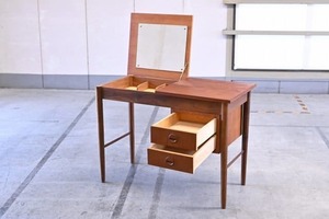 北欧ビンテージ デンマーク製 チーク材 デスク ドレッサー 鏡台 机 片袖 引き出し2杯 ミラー ミッドセンチュリー denmark【中古家具/中古インテリア/USED家具ユーズド家具/リサイクル】