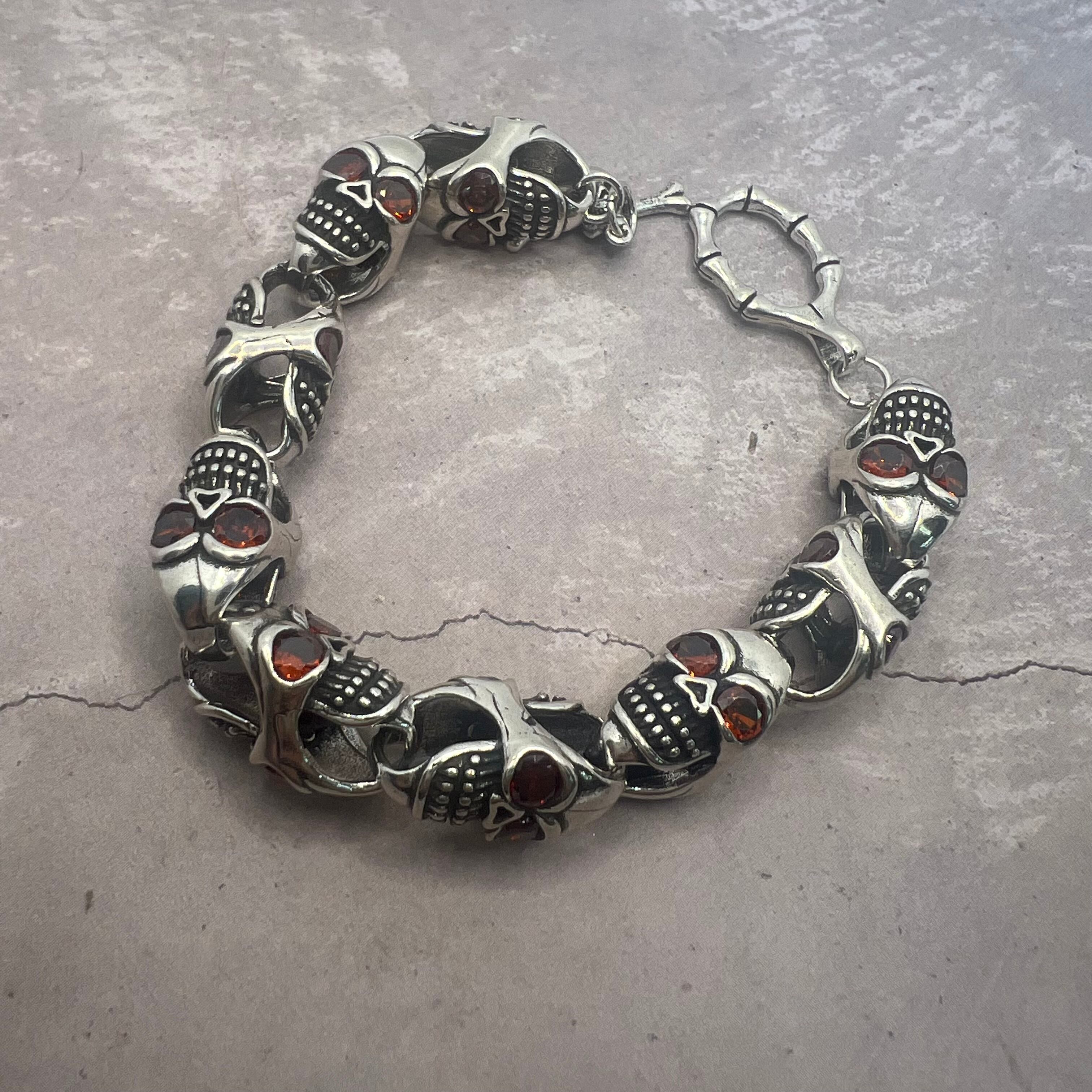 スカルブレスレット