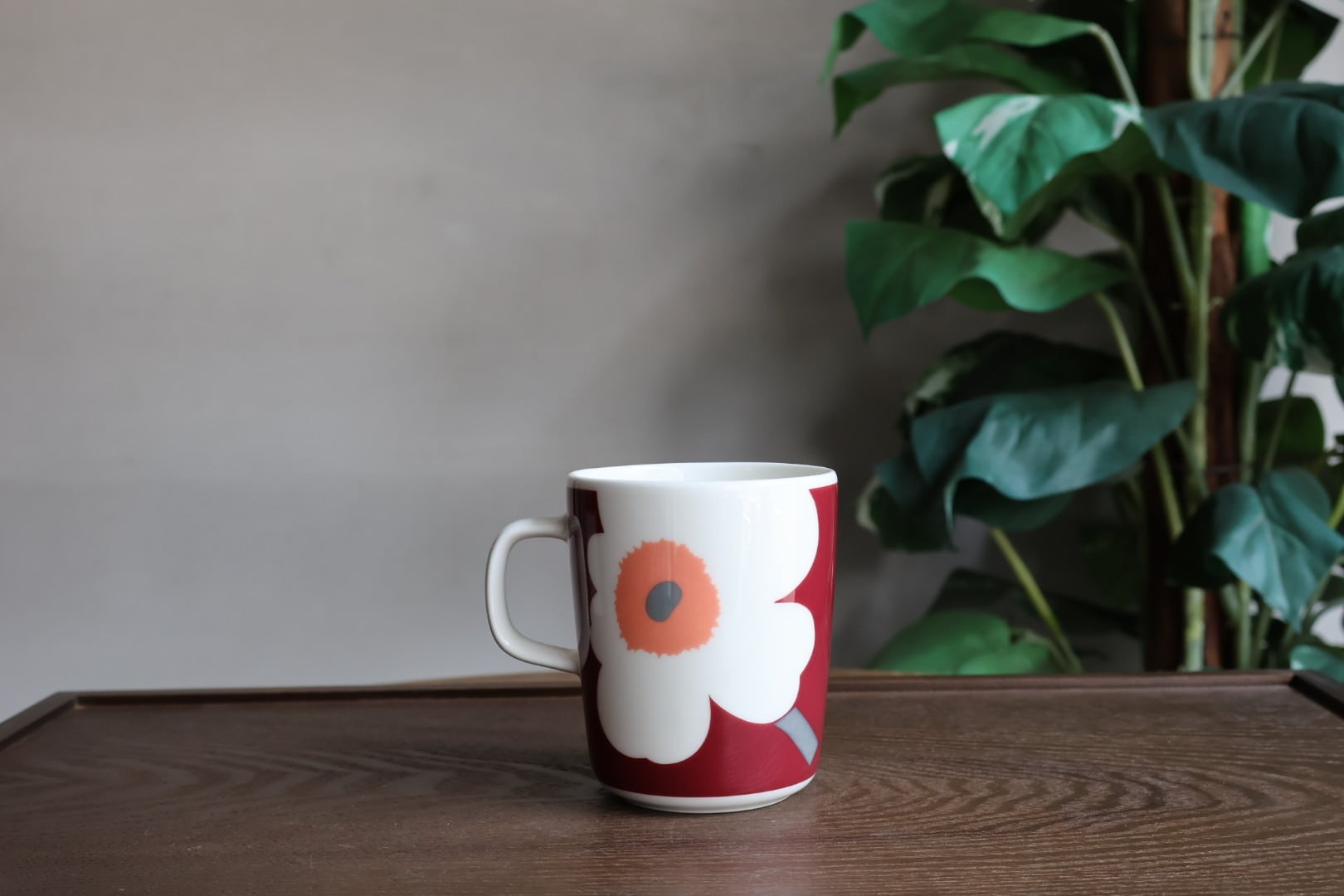 マリメッコ marimekko Unikko 60th マグカップ ホワイト/ダーク