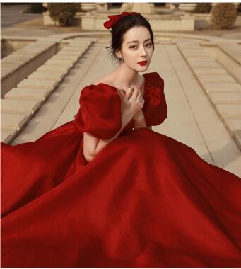 豪華！ パーティードレス 赤 床付く 半袖 シアーな美しさ 舞台ドレス  