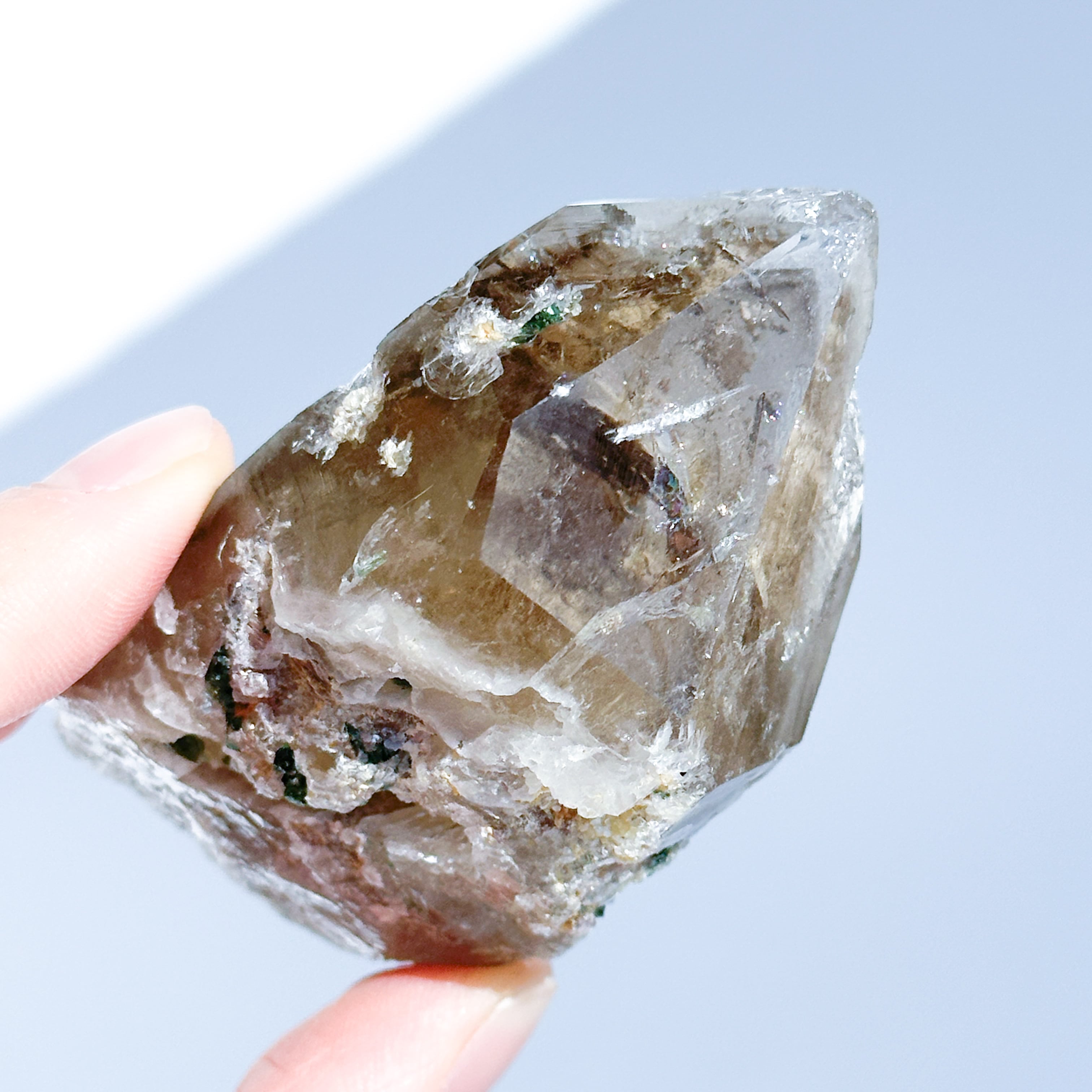 トルマリン入り◎シトリン（黄水晶） 原石03◇ Citrine ◇ 天然石