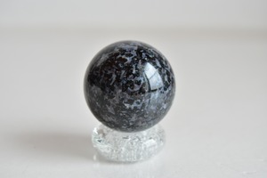 Merlinite sphere - マーリナイト